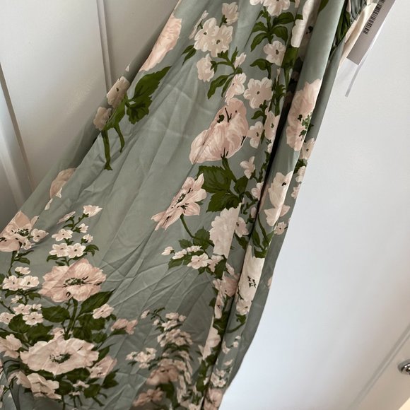 WORN ONCE- Reformation Veria Silk Bridesmaid Dress Sz 4 in Tarragon Halter - Picture 7 of 12